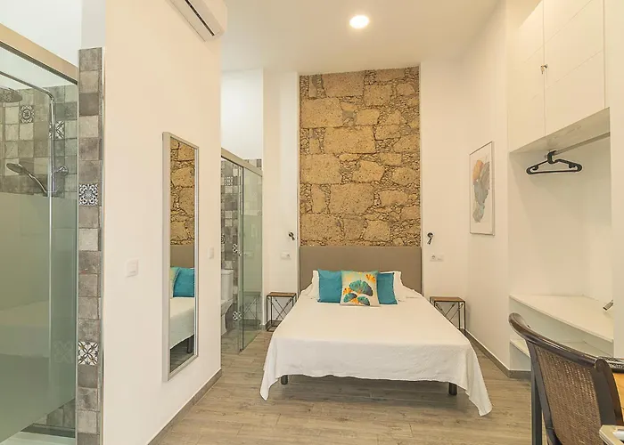 The Cathedral Vegueta Hotel